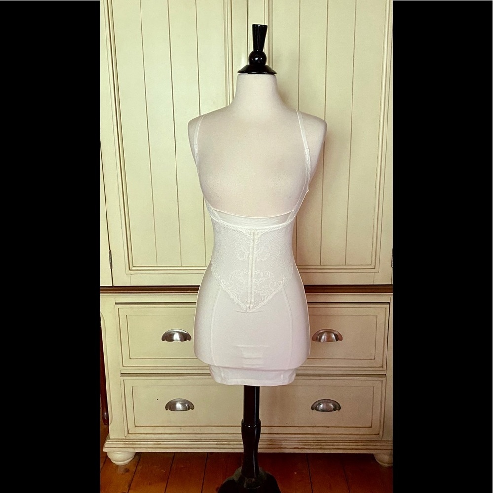 💥Flexees open bust full slip shapewear💥